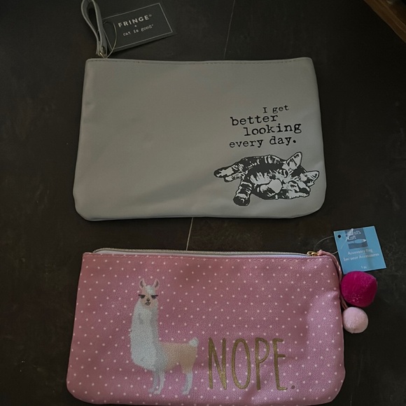 3 for $13 2 Makeup/accessories bags - Picture 1 of 3